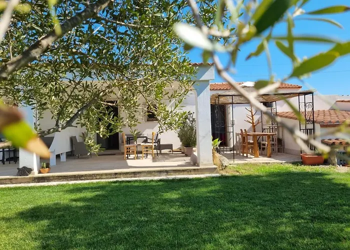 Lu Antu Alloggi Agrituristici 3*