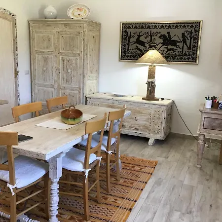 Lu Antu Alloggi Agrituristici לינה וארוחת בוקר ארזח'ינה