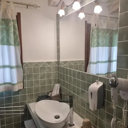 Lu Antu Alloggi Agrituristici Couette-café 3*