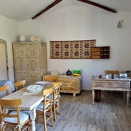 Bed & Breakfast Lu Antu Alloggi Agrituristici 3*